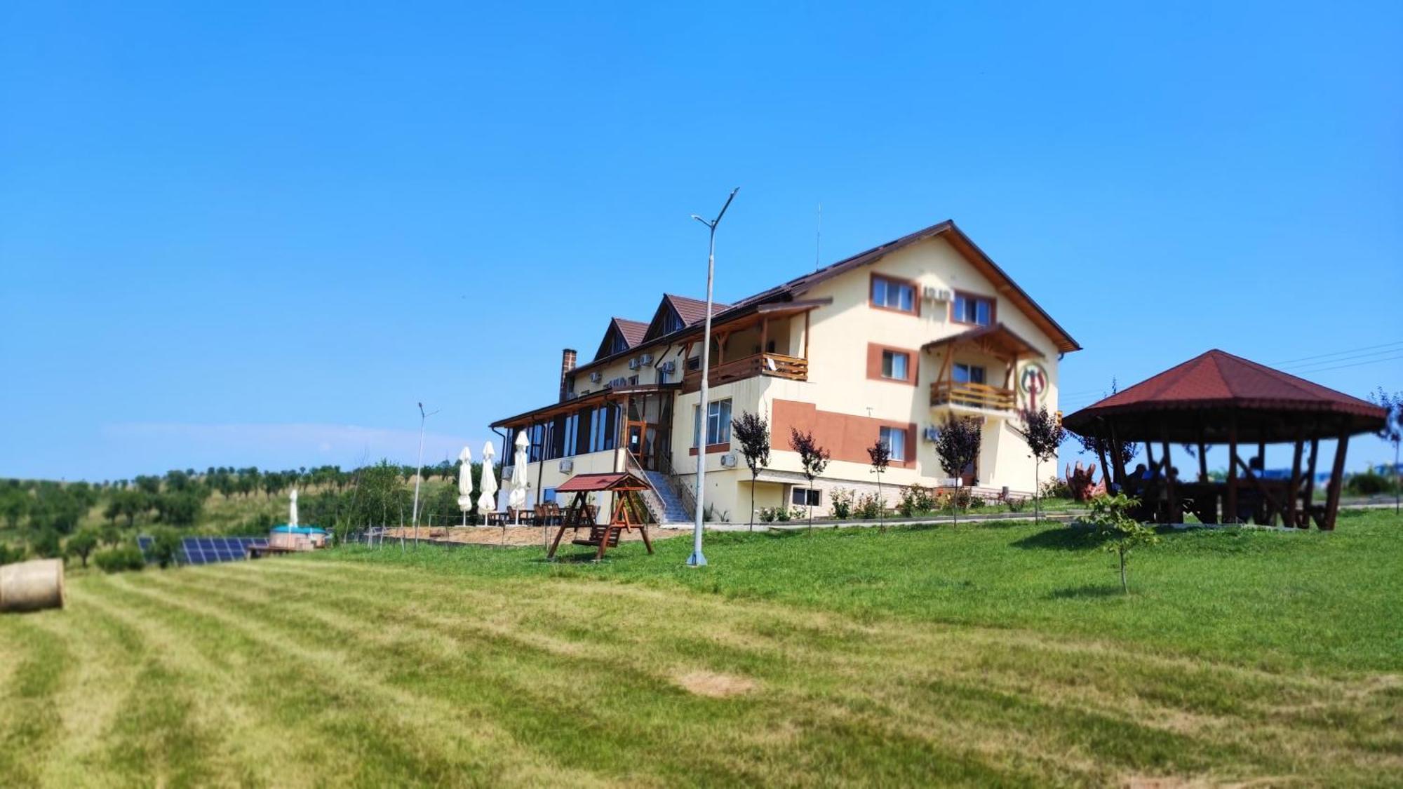 Motel Prislop Haţeg Εξωτερικό φωτογραφία